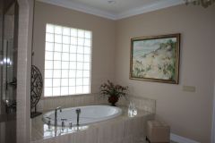Bellagio-Master-Bath-Tub4-15-08-13